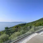 Marmonte, Luksuzna S Bazenom I Pogledom Na Willa Medveja