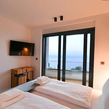 Marmonte, Luksuzna S Bazenom I Pogledom Na *