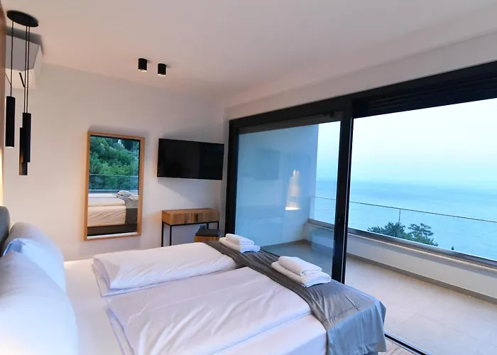 Marmonte, Luksuzna S Bazenom I Pogledom Na Villa